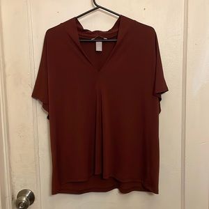 Amber V-neck Short Sleeved Top